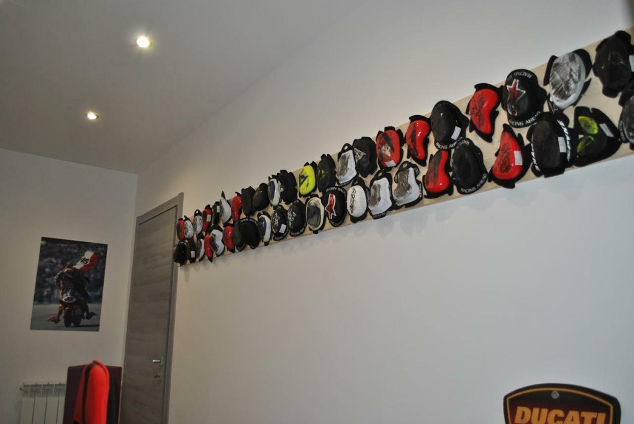 Italian Piston House Sport Moto Rent Bed & Breakfast Millesimo Ngoại thất bức ảnh