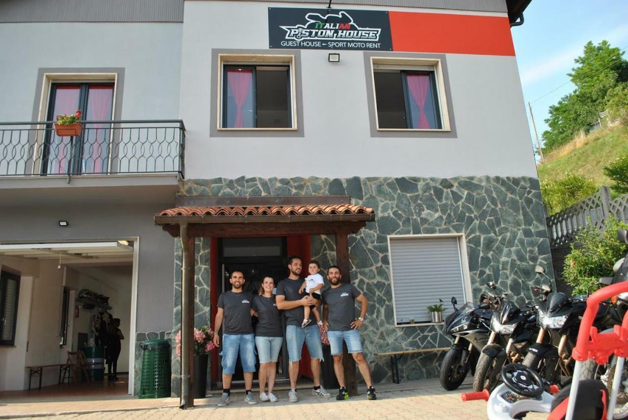 Italian Piston House Sport Moto Rent Bed & Breakfast Millesimo Ngoại thất bức ảnh