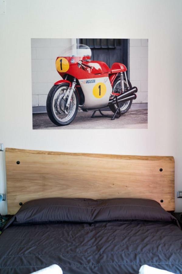 Italian Piston House Sport Moto Rent Bed & Breakfast Millesimo Ngoại thất bức ảnh