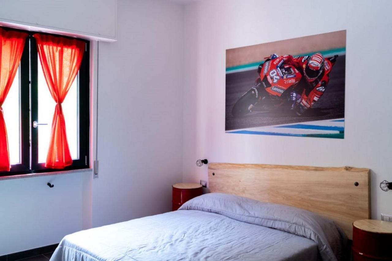 Italian Piston House Sport Moto Rent Bed & Breakfast Millesimo Ngoại thất bức ảnh