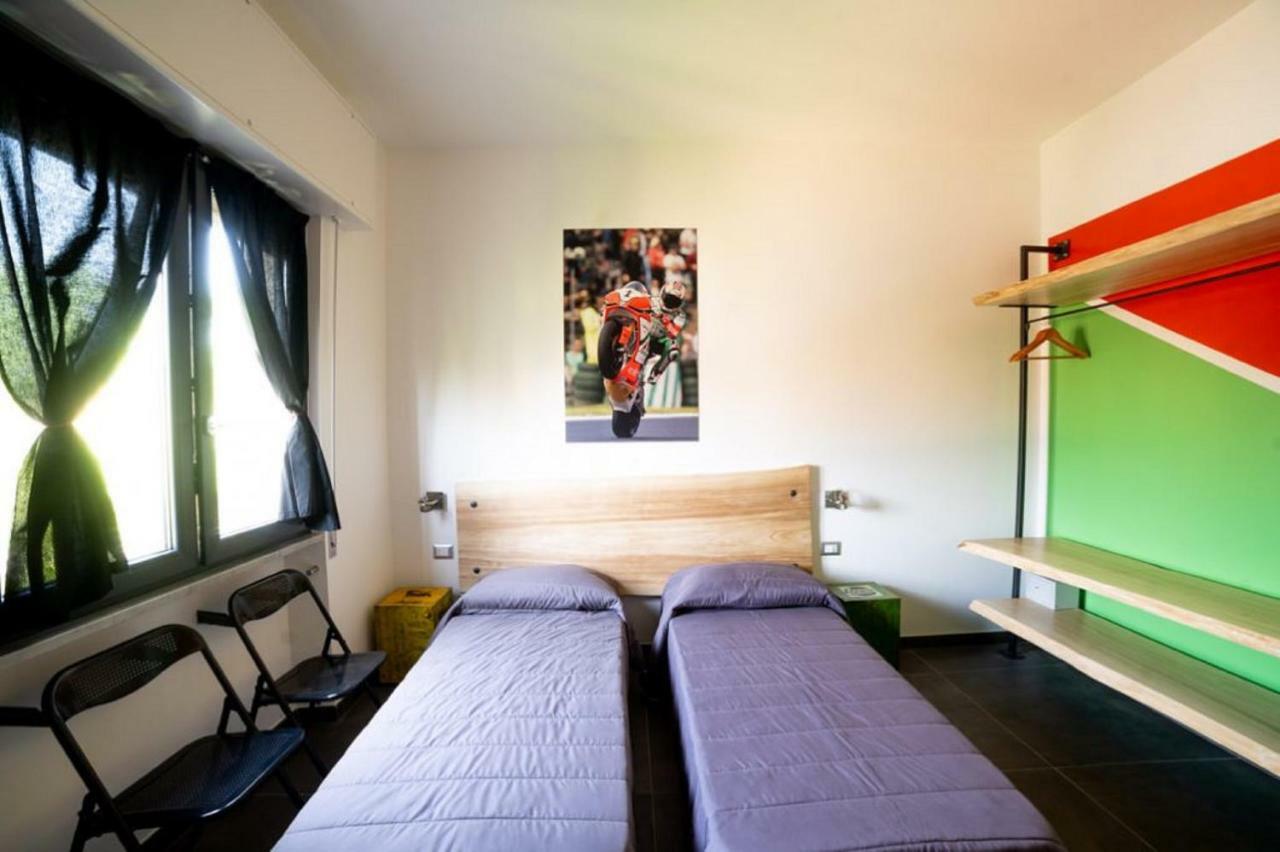 Italian Piston House Sport Moto Rent Bed & Breakfast Millesimo Ngoại thất bức ảnh