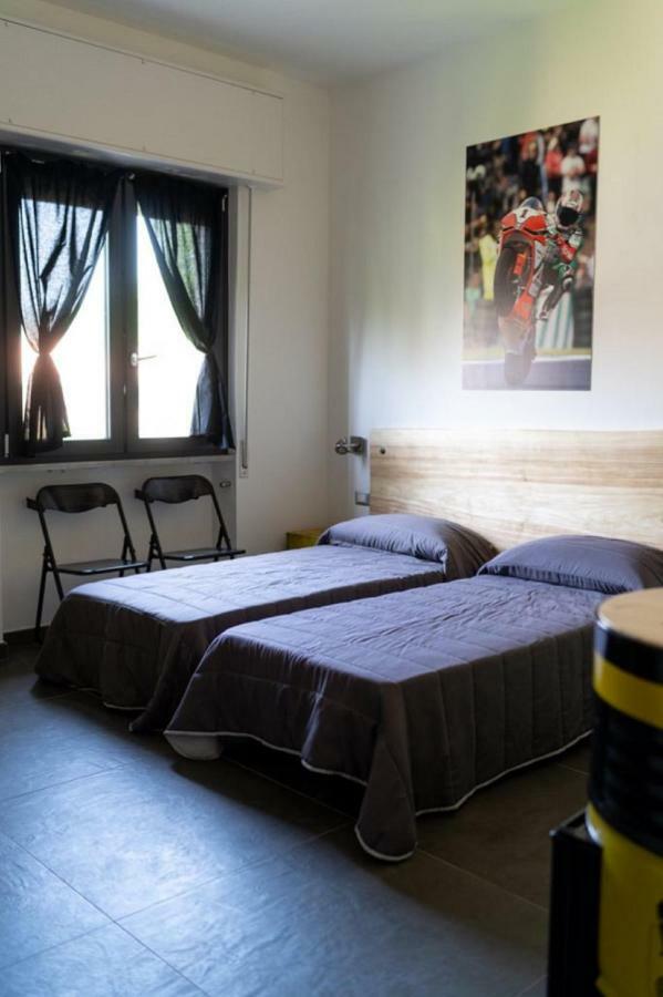 Italian Piston House Sport Moto Rent Bed & Breakfast Millesimo Ngoại thất bức ảnh